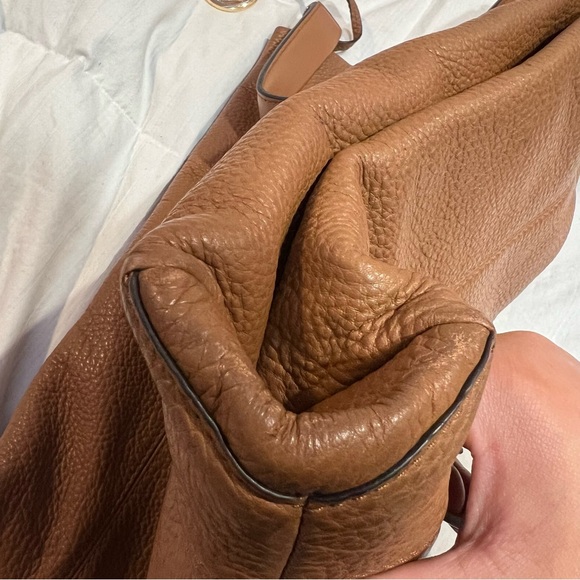 MICHAEL MICHAEL KORS LARGE HOBO IN COGNAC PEBBLED LEATHER - Picture 7 of 12
